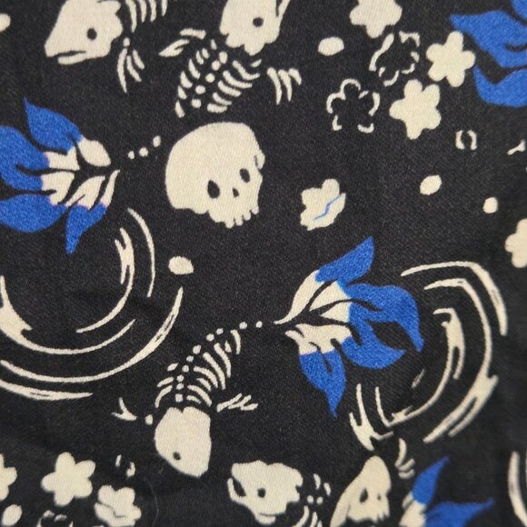 Robert Graham NWT Nobis Black Skull Fishbone Button Down Shirt Size XL - Picture 4 of 10